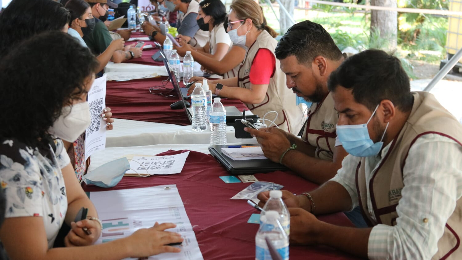 Ofertan empleos mal pagados en feria laboral de Cuautla