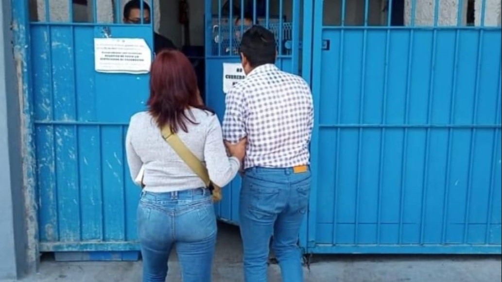 Detienen a ex sindica y ex regidores de Tlalnepantla