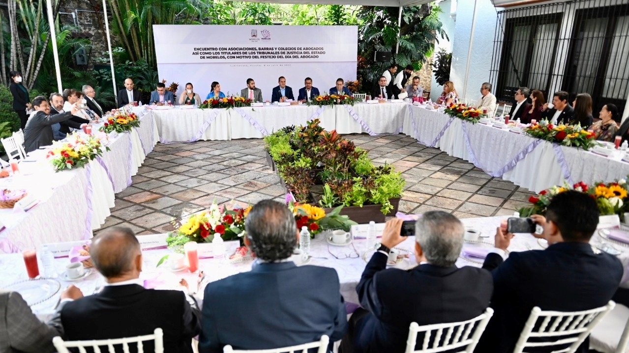 Reconoce Cuauhtémoc Blanco labor de abogados en Morelos