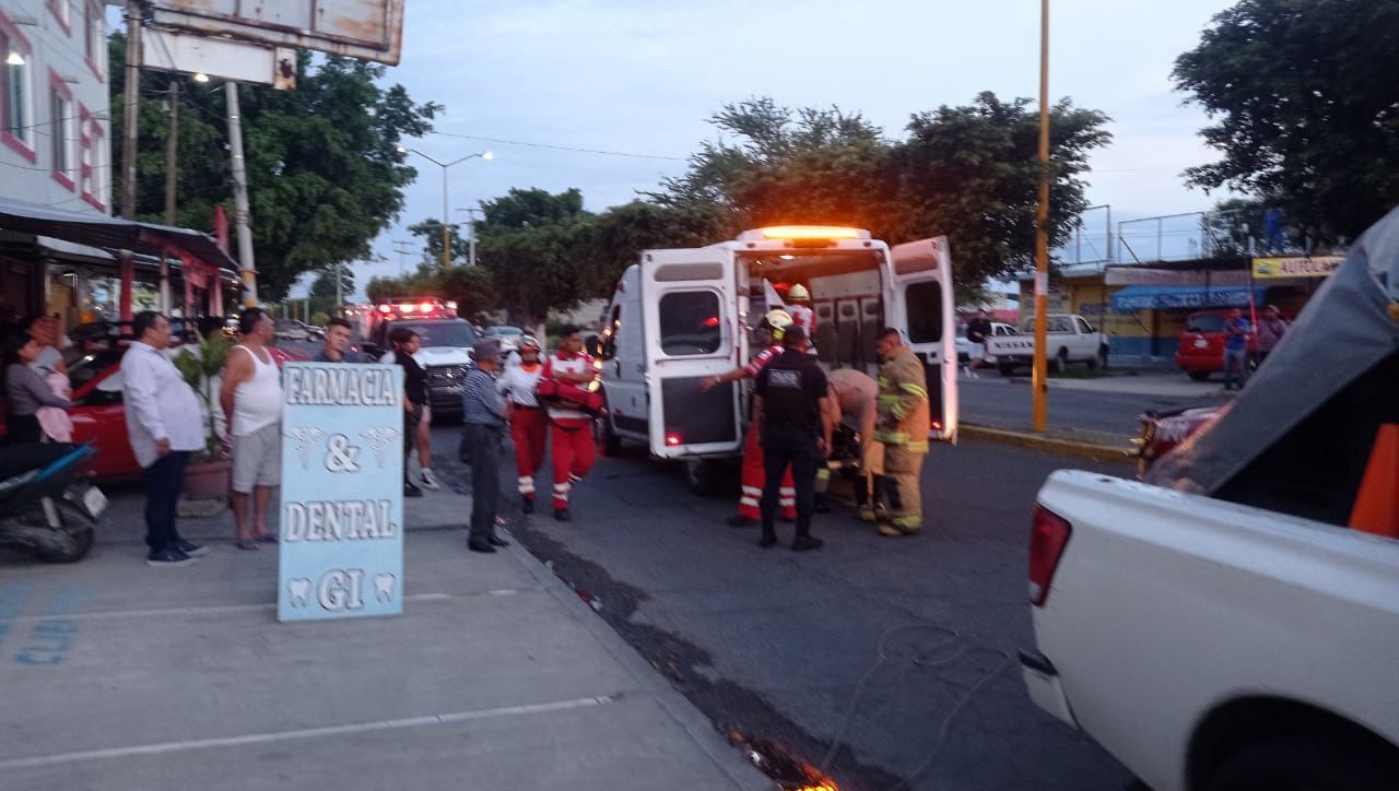 Rescatan de un pozo a niño y su padre