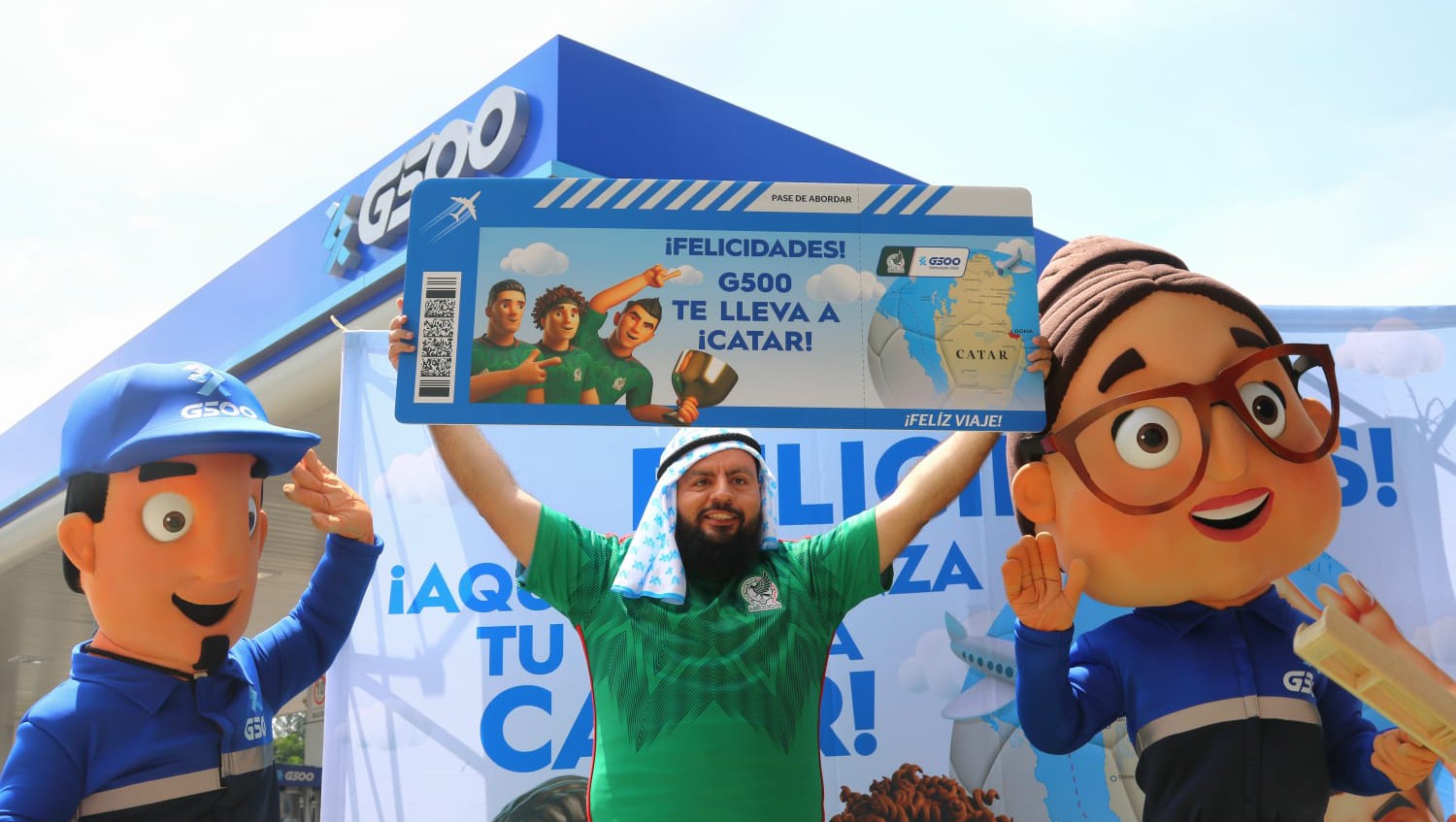 Gana Cuautlense cargando gasolina en G500 viaje al mundial de fútbol en Catar