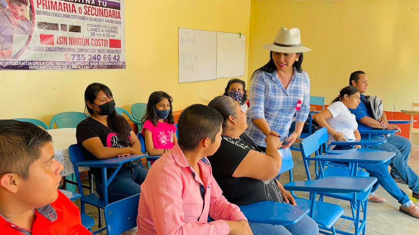 Entregan mobiliario educativo al Centro de Educación Extraescolar CEDEX