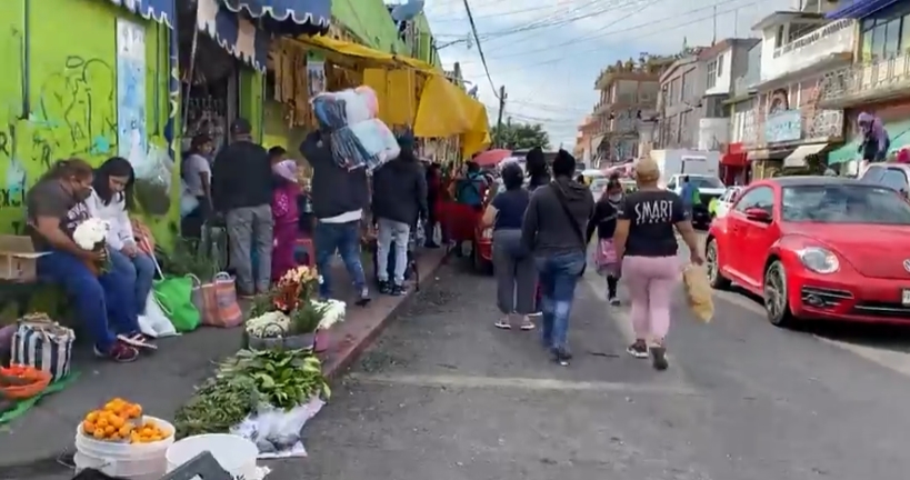 Comerciantes de mercados señalan que este año bajaron sus ventas