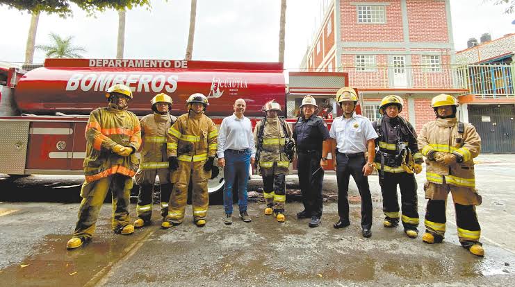 Dignifican al departamento de bomberos en Cuautla
