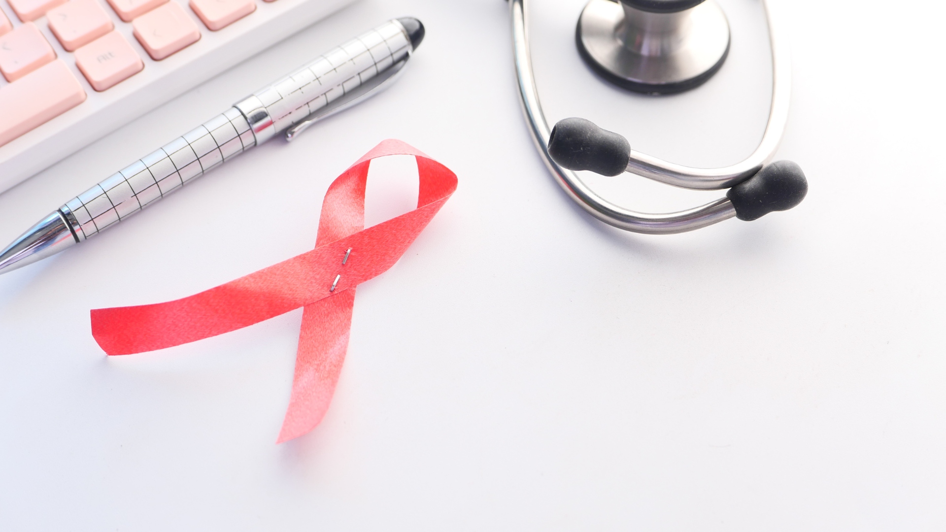 Denuncian falta de atención médica a pacientes VIH