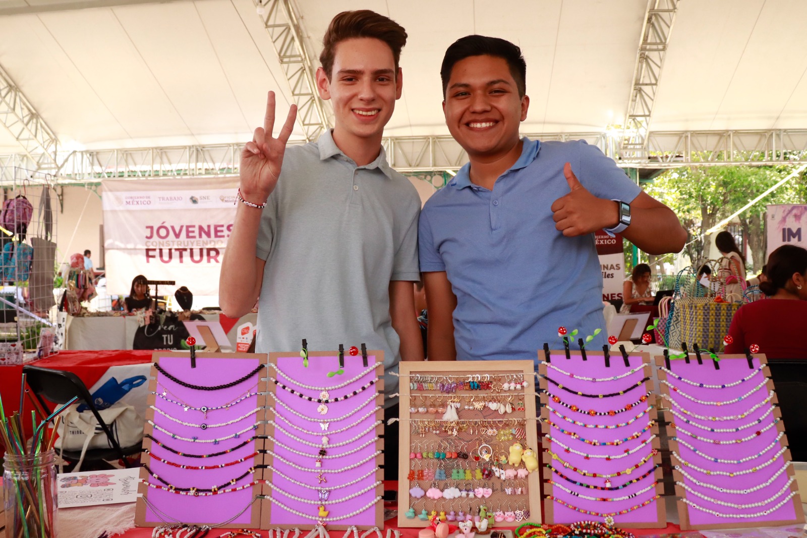 Impulsa gobierno de Morelos proyecto de jovenes emprendedores cuautlenses