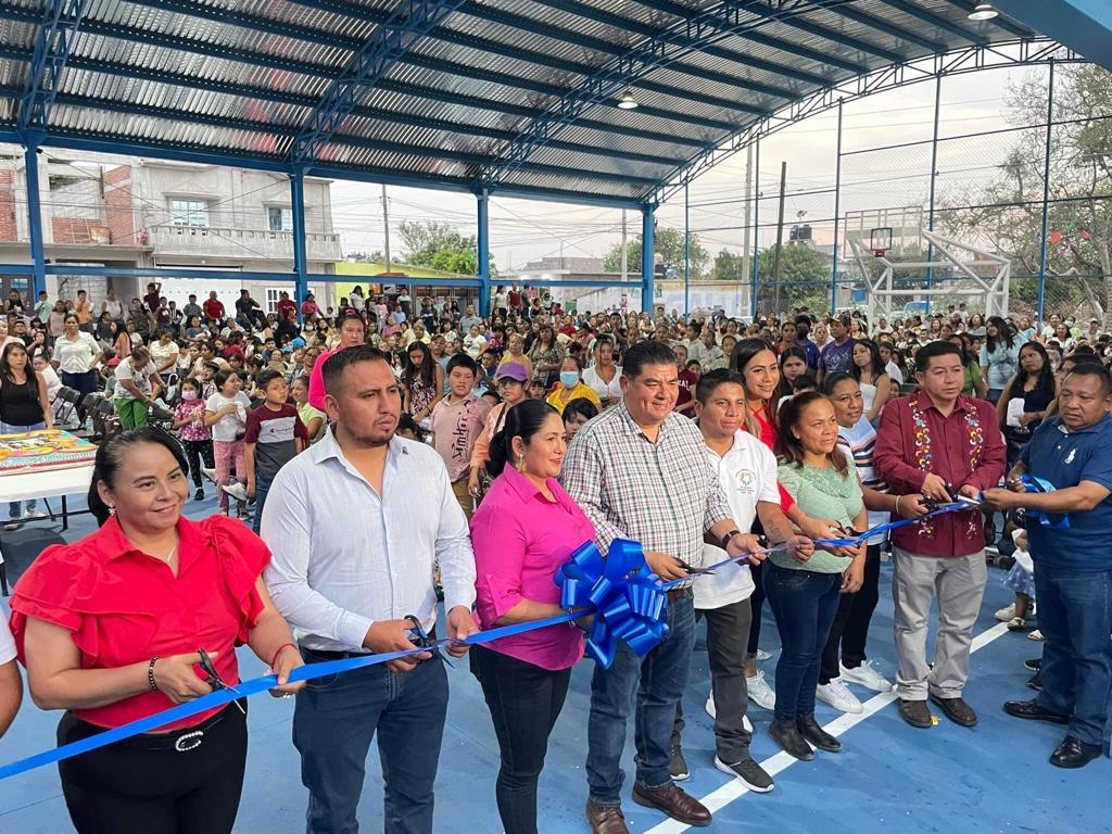 Inaugura Rafael Sánchez techumbre de la cancha de la colonia Aquiles Serdán