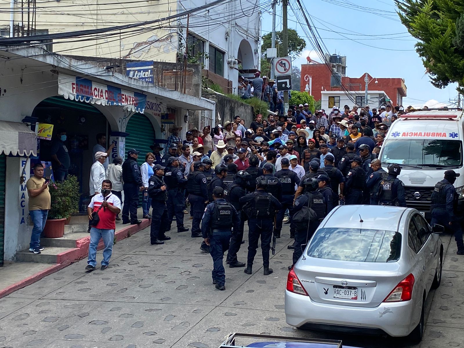 Regreso de alcalde de Tetela del Volcán provoca conato de enfrentamiento