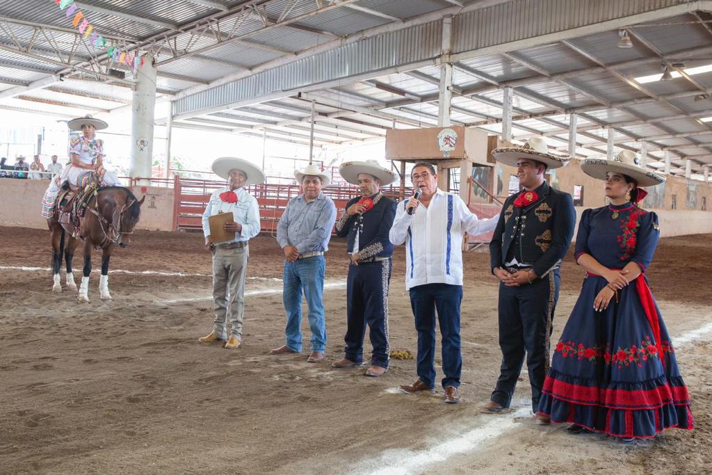 Inaugura Víctor Mercado campeonato estatal Escaramuzas 2023