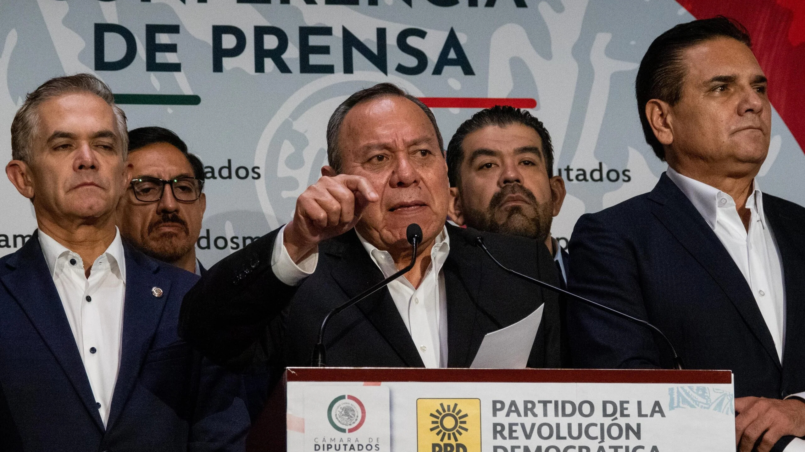 El PRD pone en pausa su participación en el frente opositor
