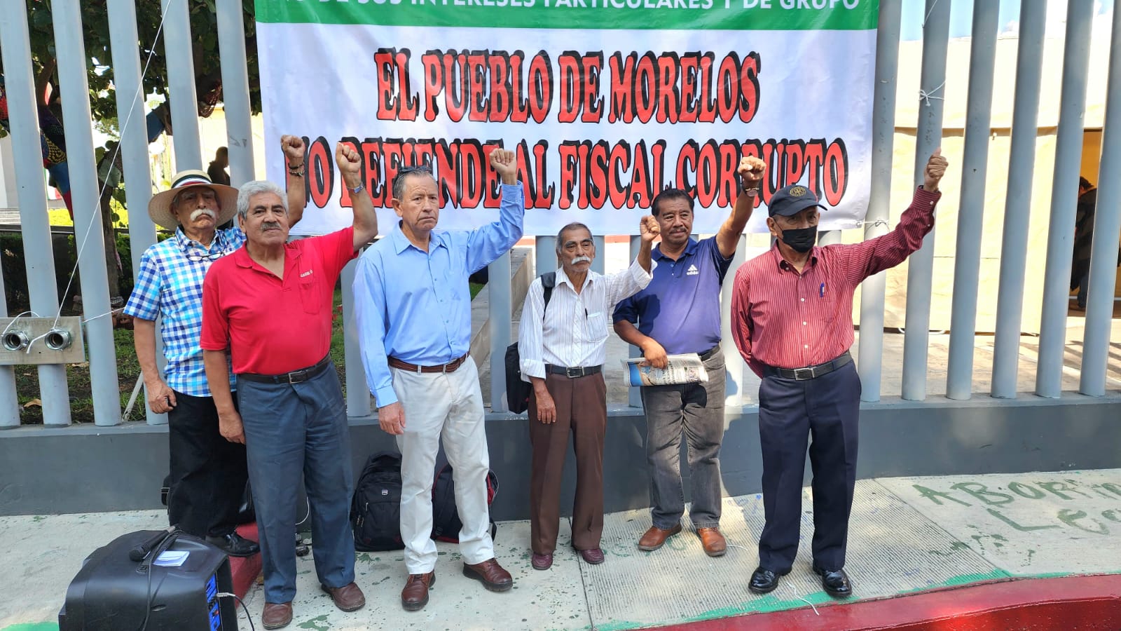 Acusan a diputados de proteger a fiscal Uriel «N»