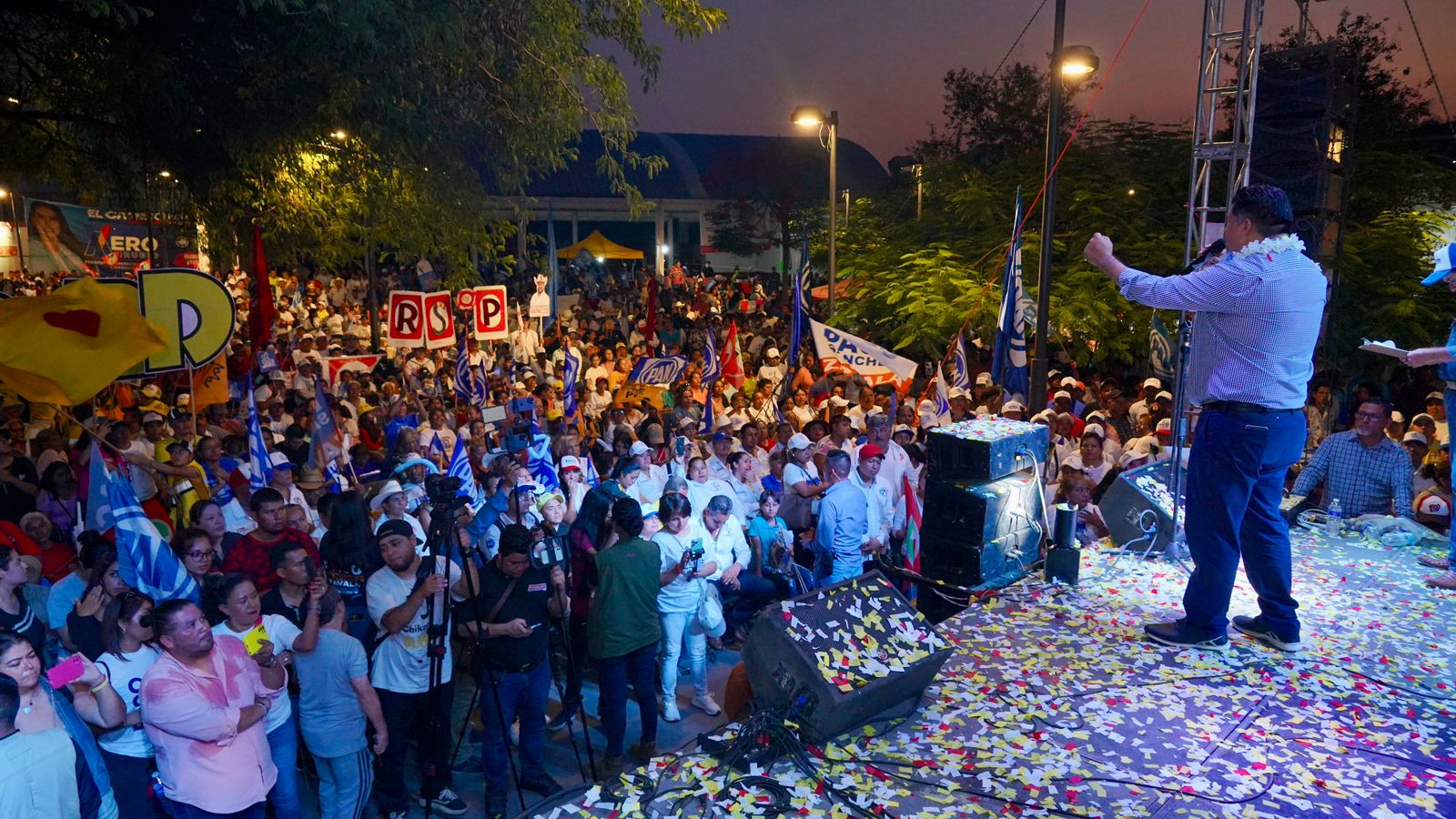 Cierra campaña Paco Sánchez Zavala en Ayala