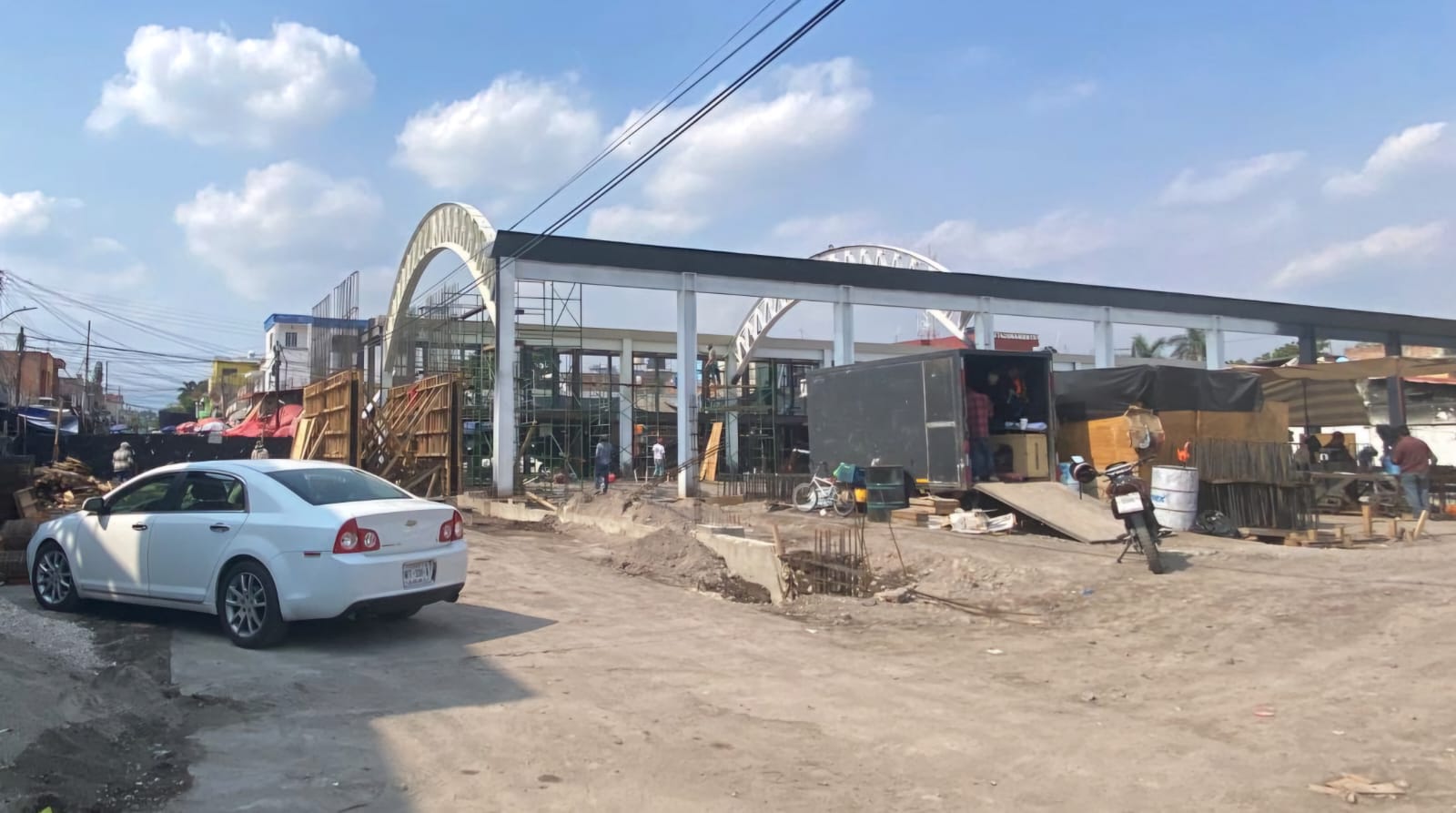 Avanza reconstrucción de Mercado nuevo