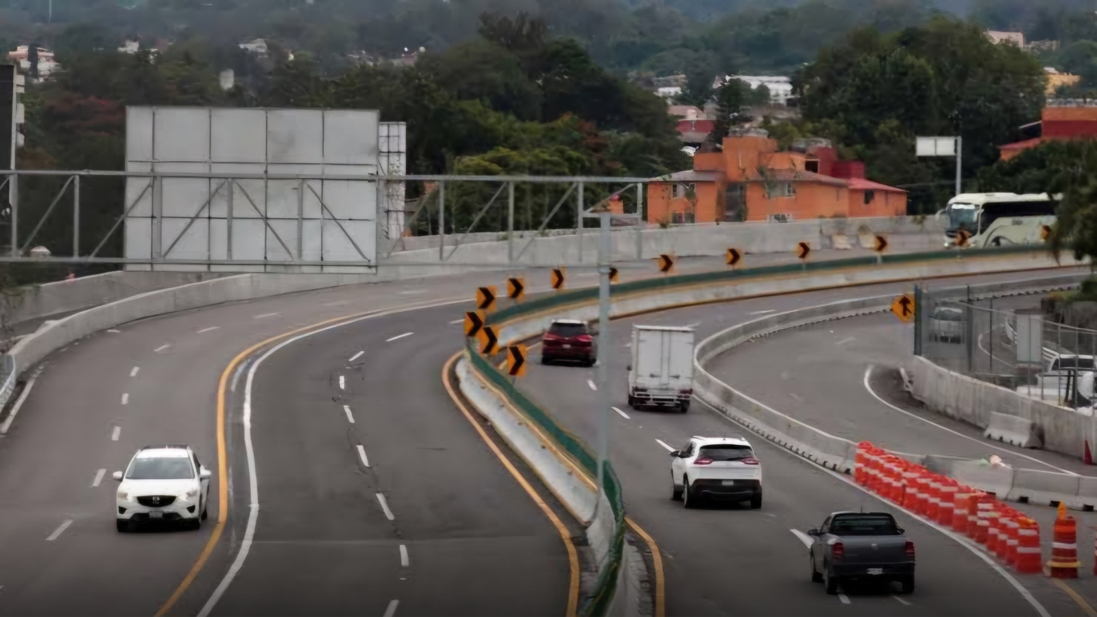 En vacaciones aumenta la atención mecánica en carreteras