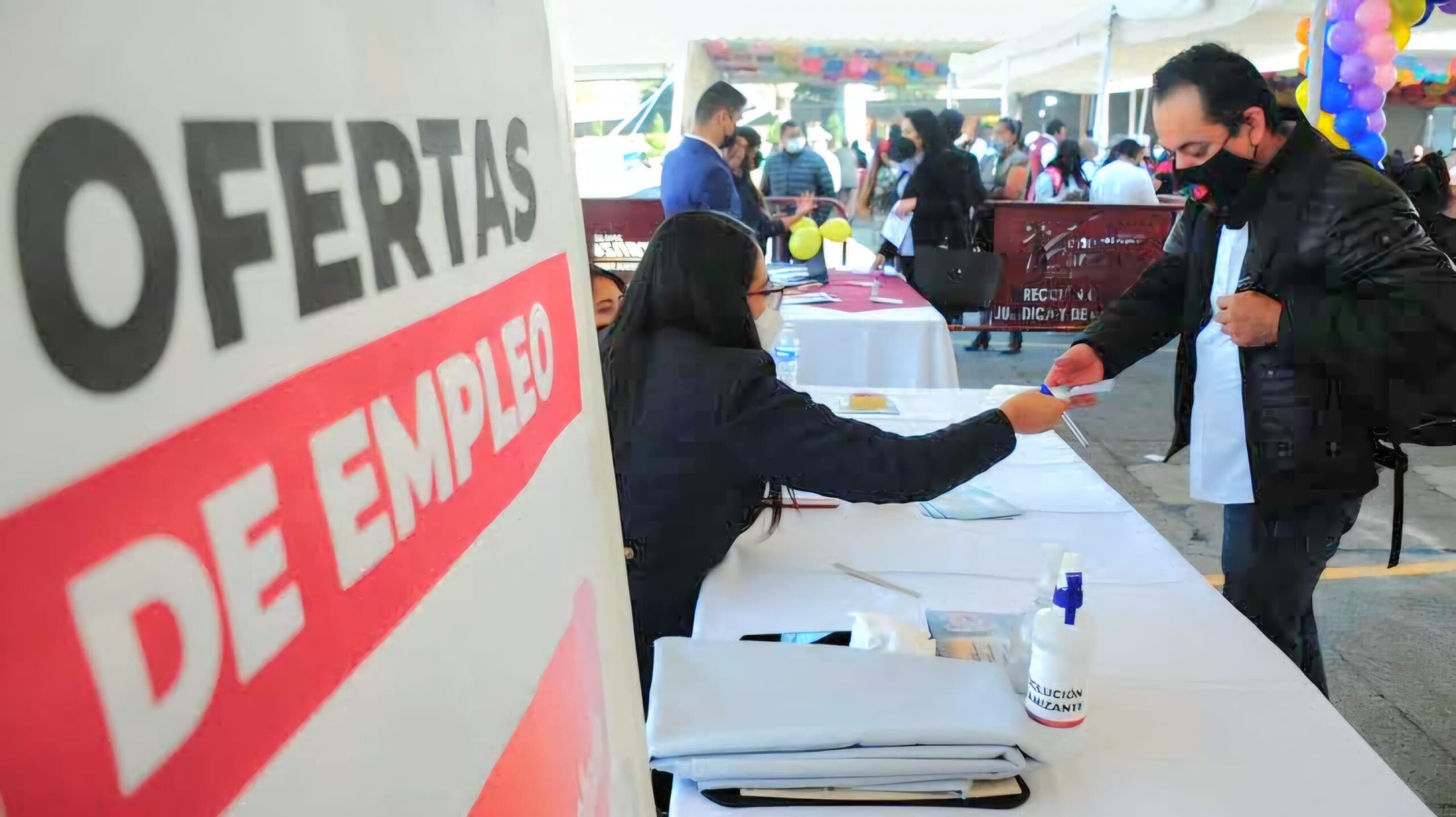 Reclutamiento para «Salud Casa por Casa» en Feria del Empleo