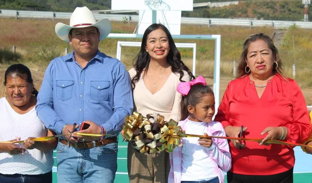 Inauguran Cancha de Usos Múltiples en Tepantongo, Atlatlahucan