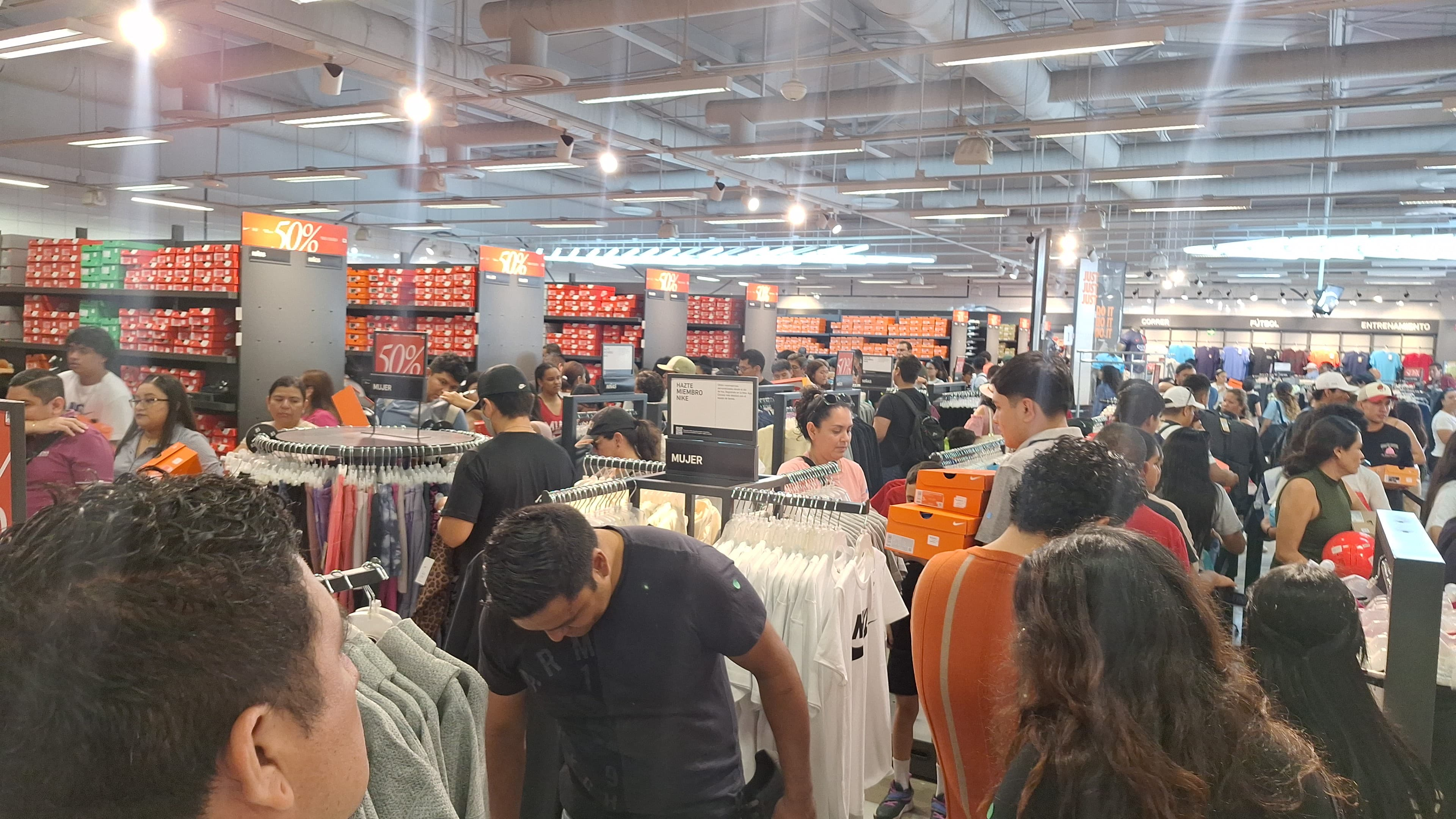 Califican empresarios de «positivo» el Buen Fin