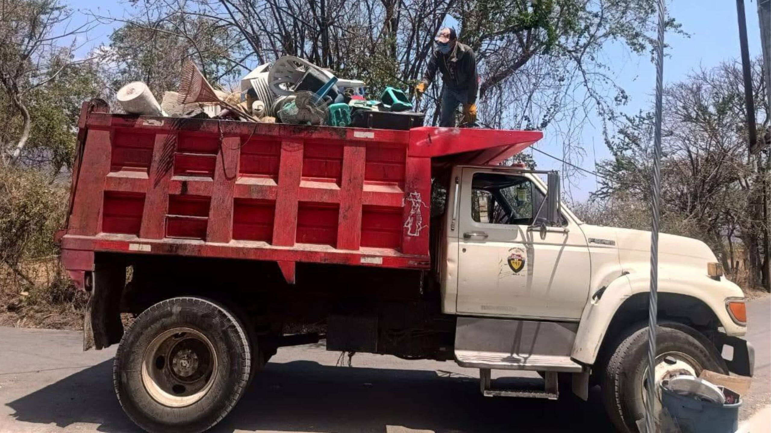 Realizan jornada de descacharrización en Chalcatzingo
