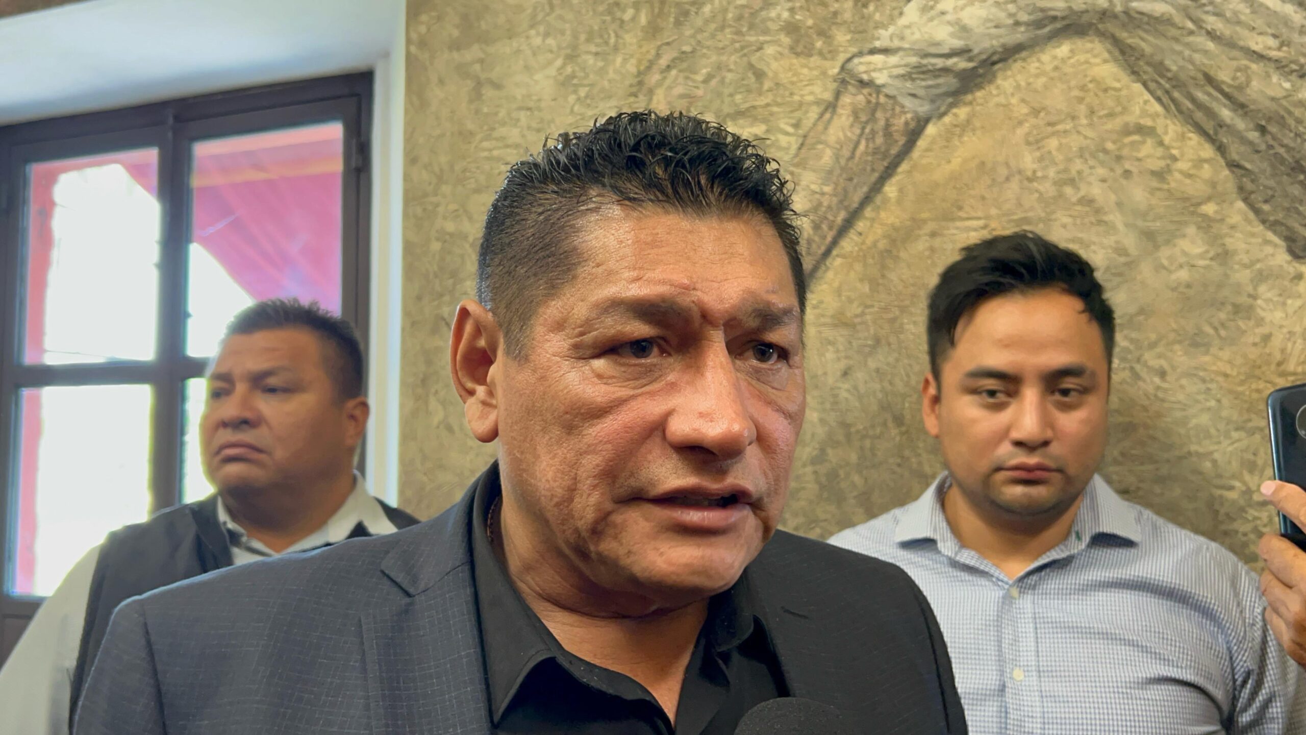 Anuncia alcalde apoyos a negocios