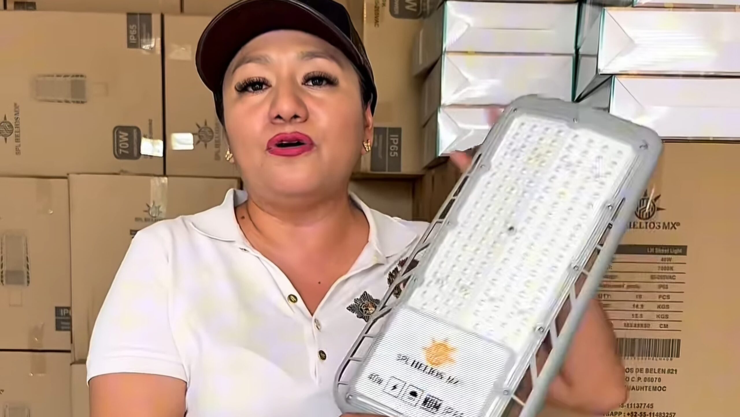 Ya están en Ayala las lámparas para iluminar las comunidades