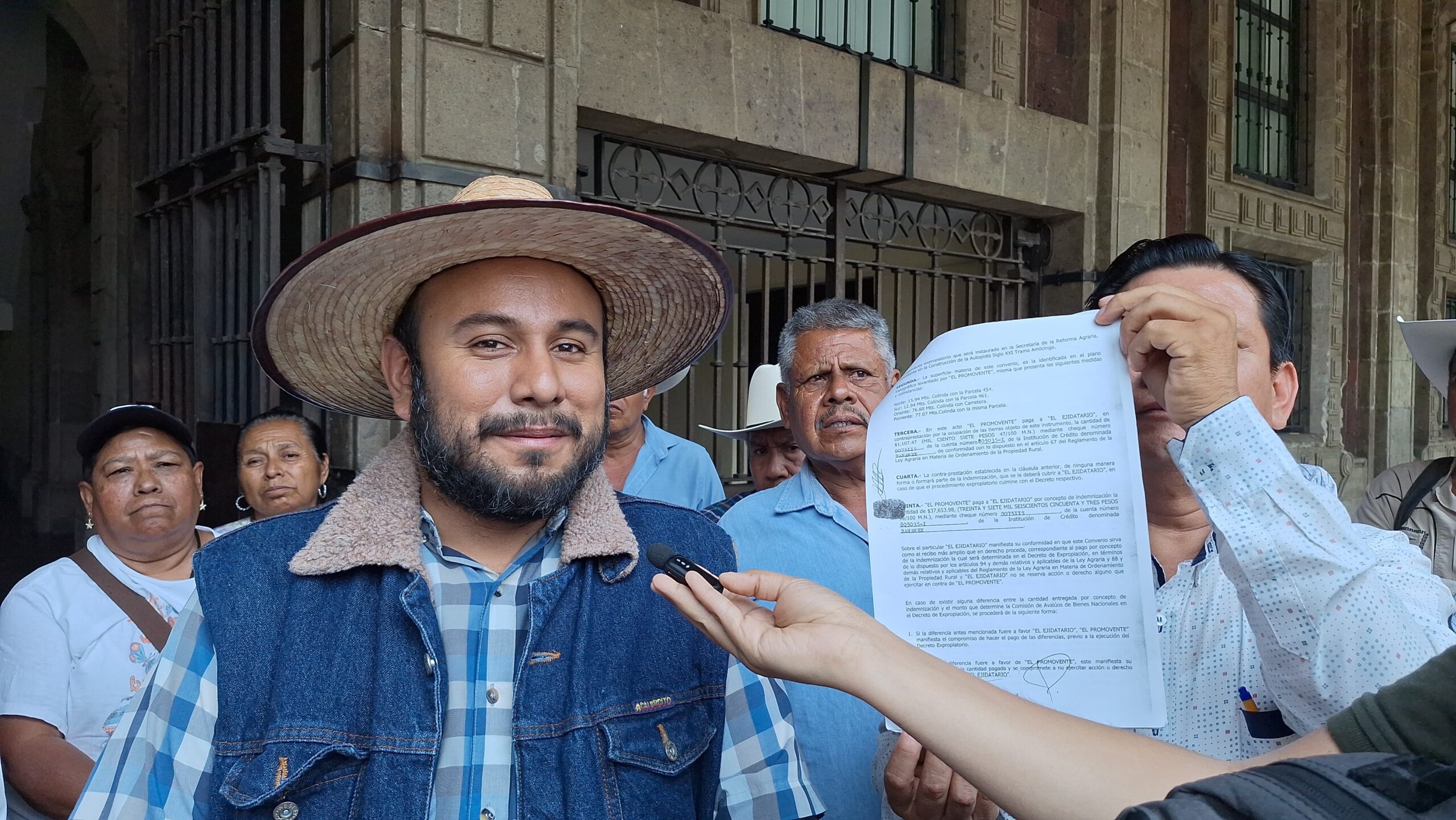 A 20 años, siguen sin pagar a ejidatarios de la autopista Siglo XXI