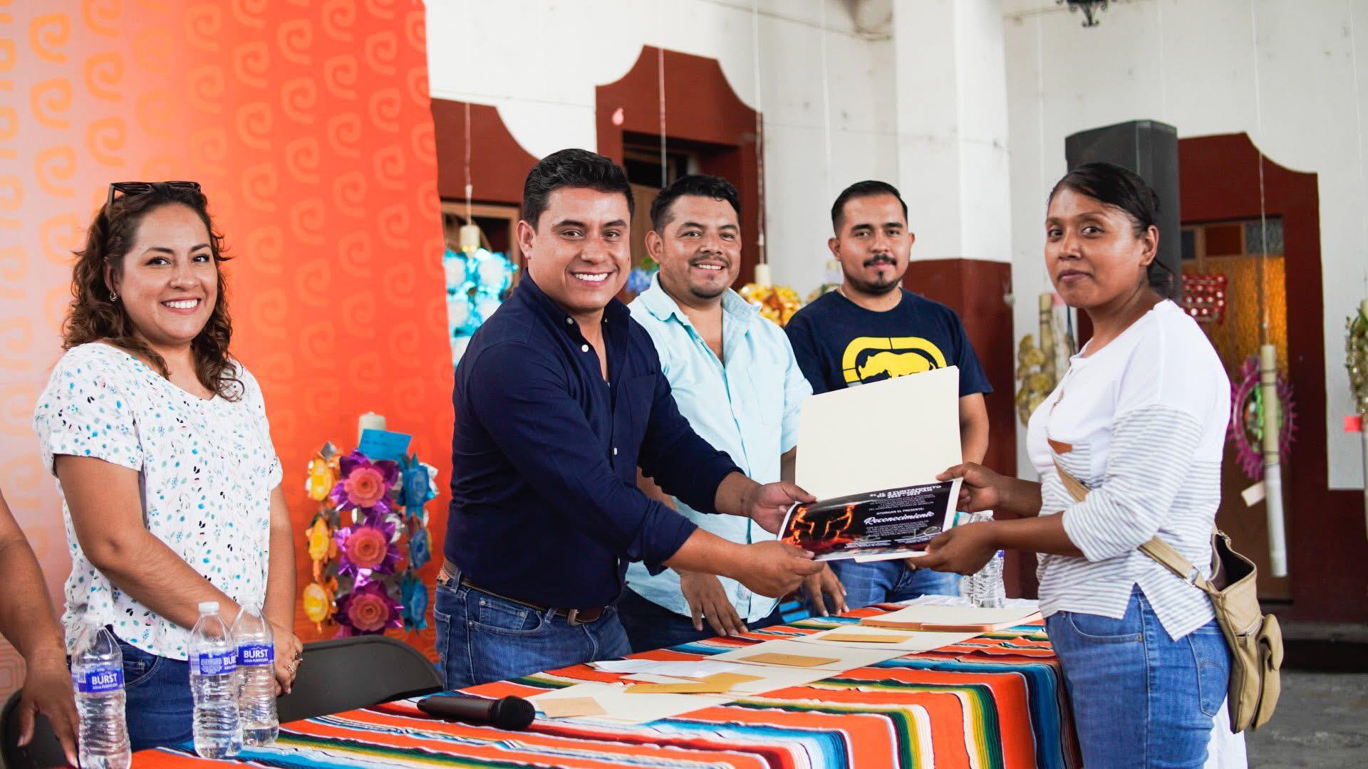 Realizan taller de cerería tradicional en Axochiapan