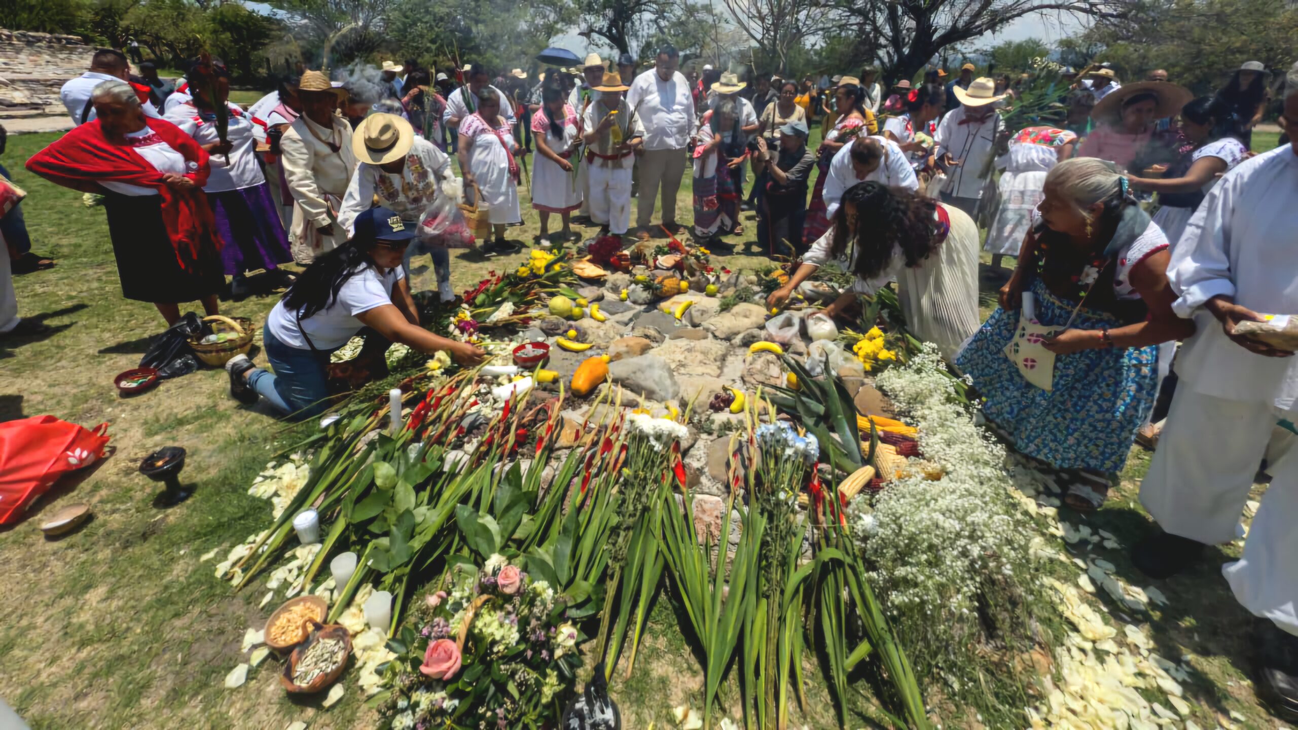 Chalcatzingo realiza ceremonia de pedimento de lluvia