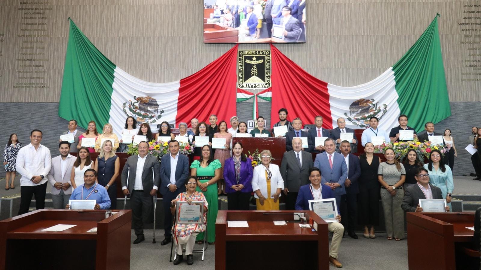 Entrega Congreso de Morelos la presea al mérito docente 2025