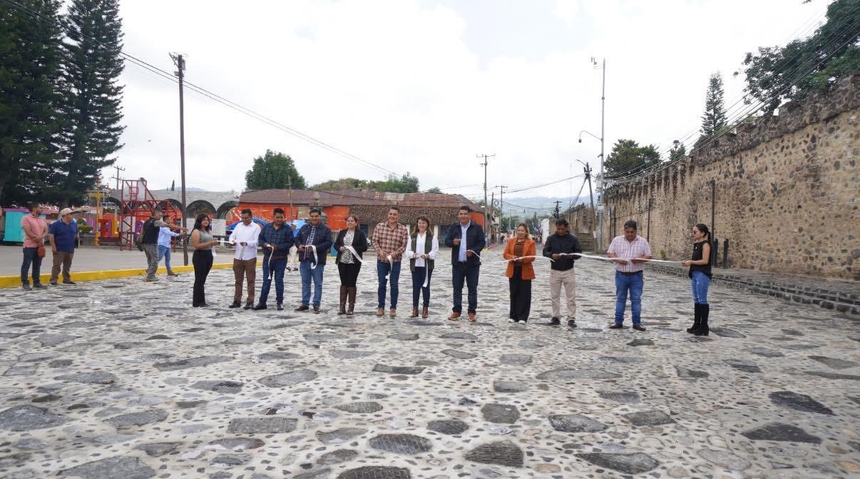 Inauguran rehabilitación calle Leandro Valle del centro de Ocuituco