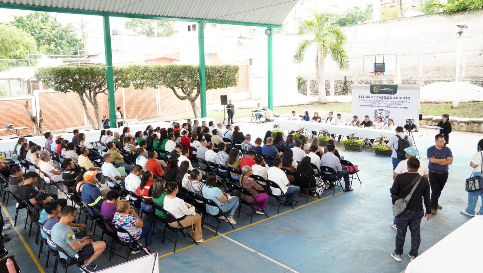 Realiza Ayuntamiento de Emiliano Zapata cabildo abierto