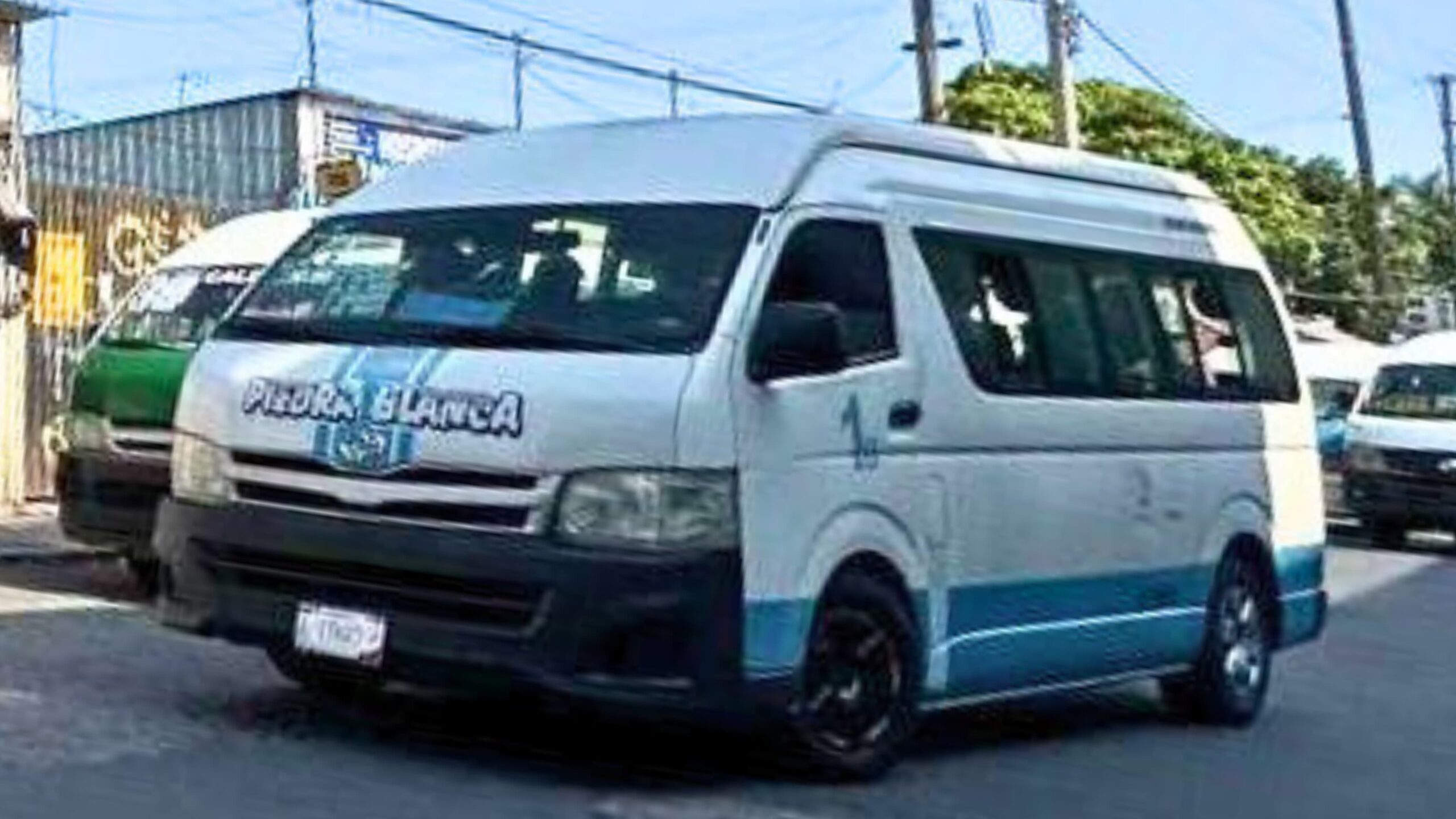 Unidades del transporte público de Cuautla en pésimas condiciones