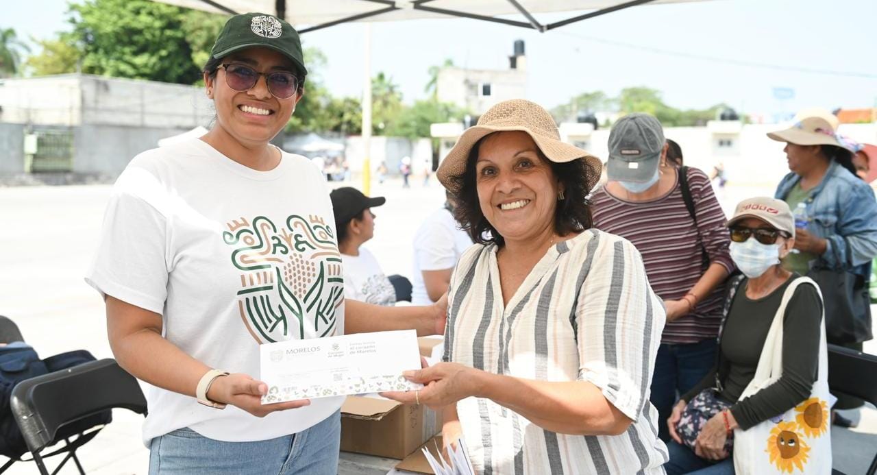Convocan a mujeres beneficiarias a recoger tarjeta «Corazón de Mujer»