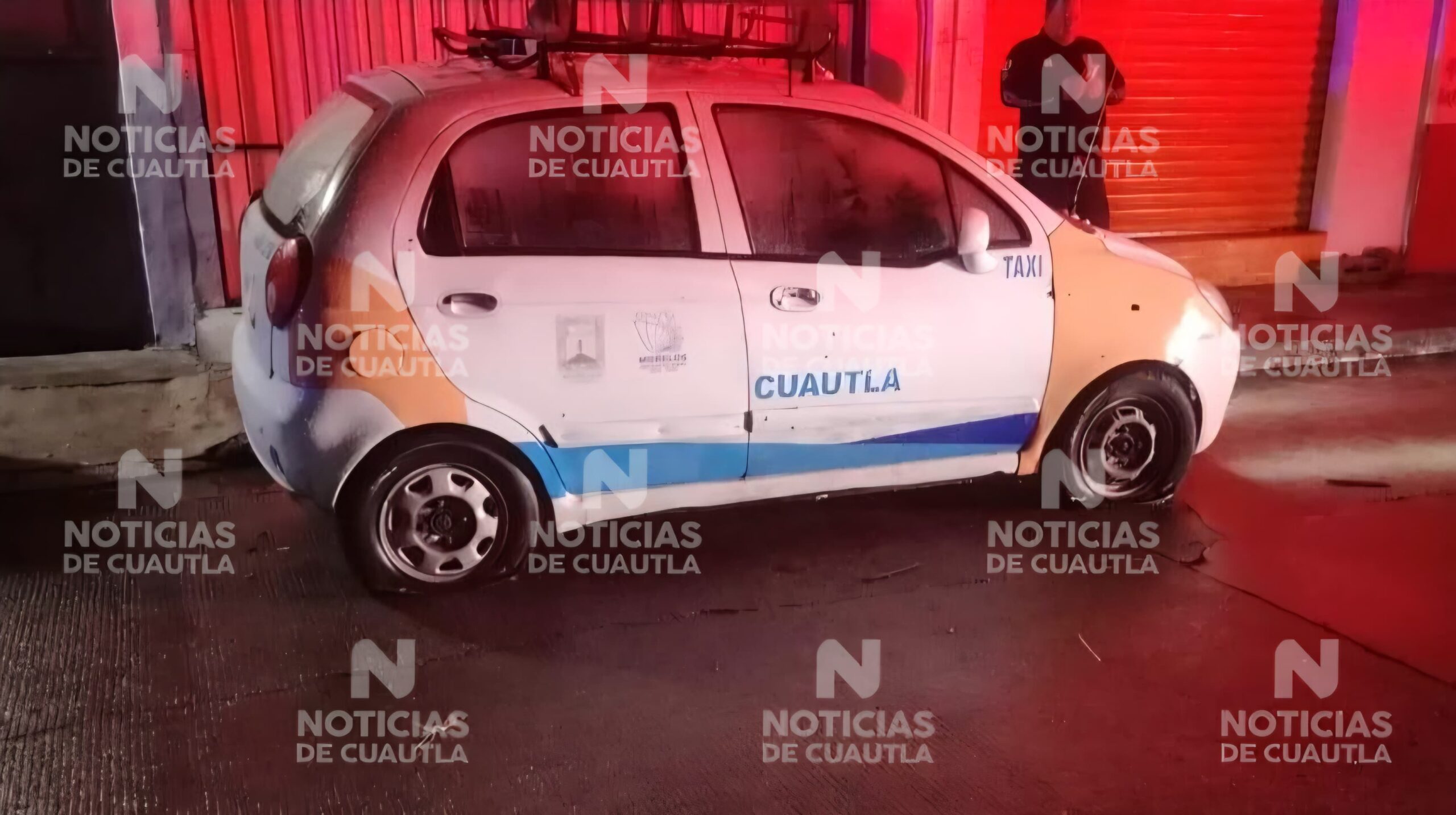 Balean a taxista afuera de la unidad habitacional «Casas Geo» en Cuautla