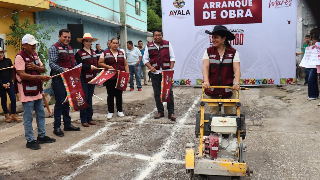 Continúa Nayeli Mares cumpliendo con obra pública