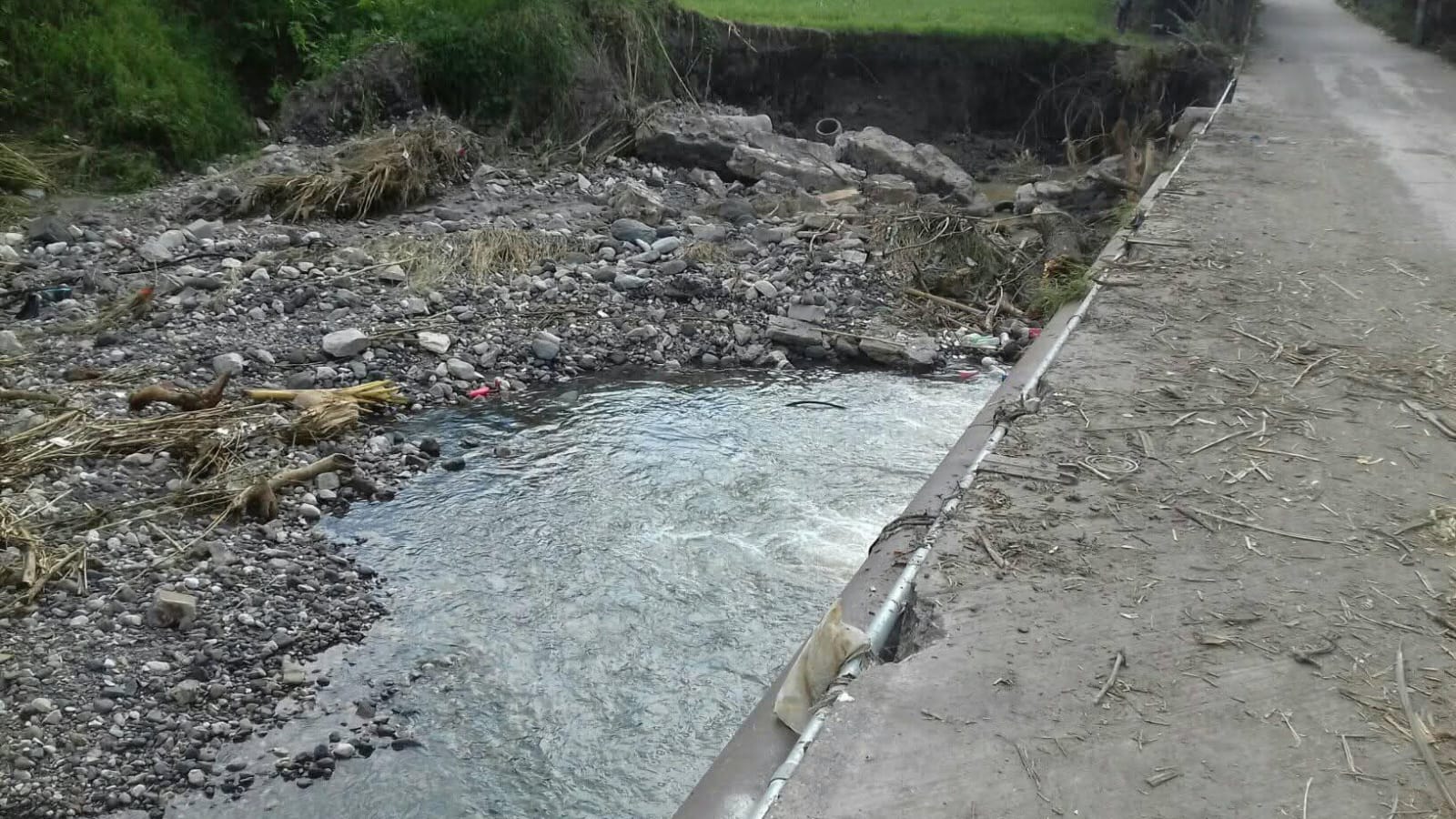 Mantiene Ayala limpieza de barrancas