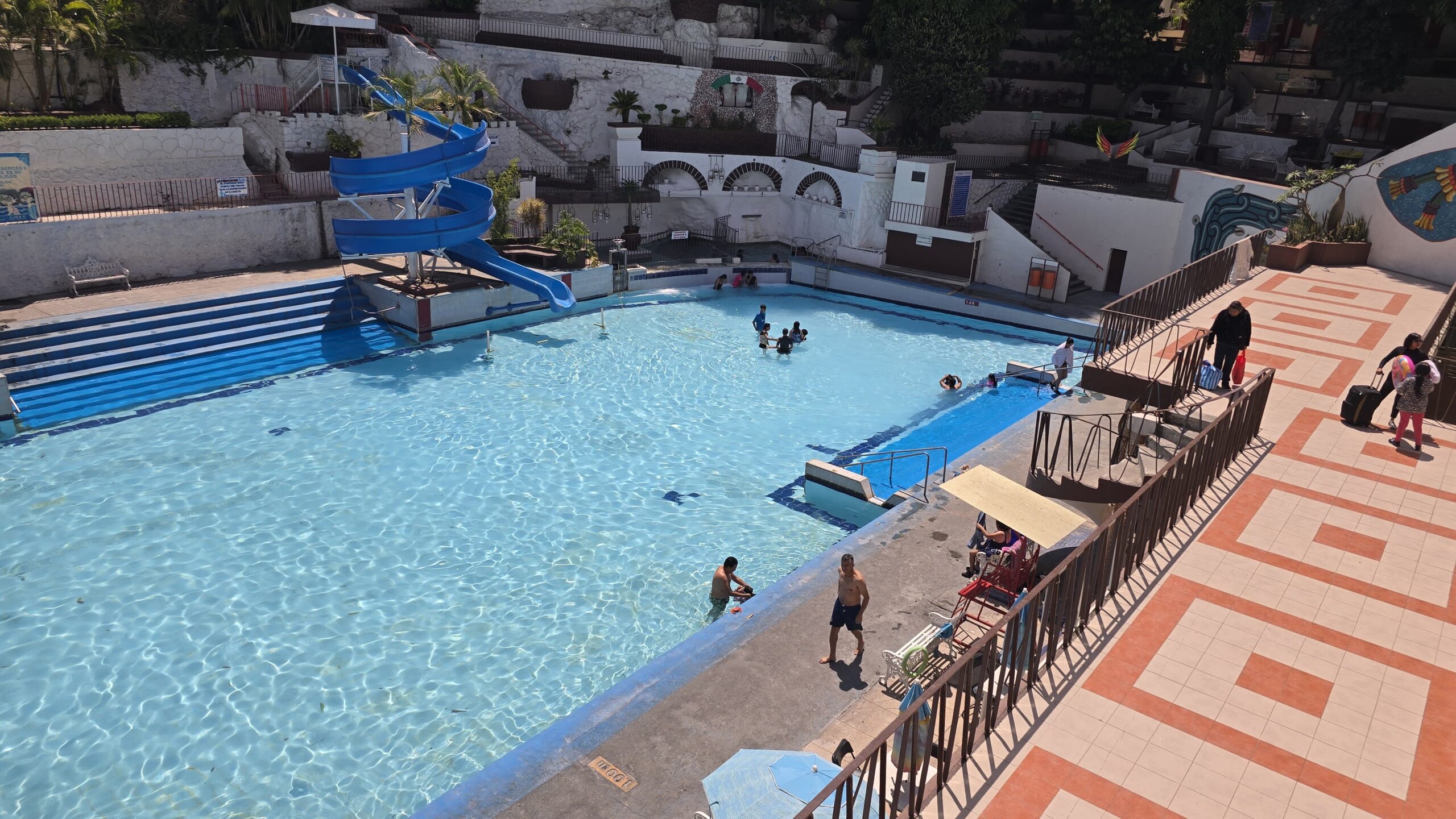 Ofrece Agua Hedionda agua tibia para este clima