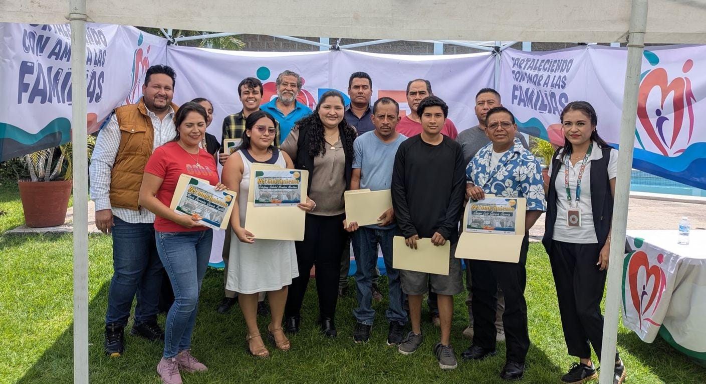 Concluye con éxito taller de electricidad en Cuautla