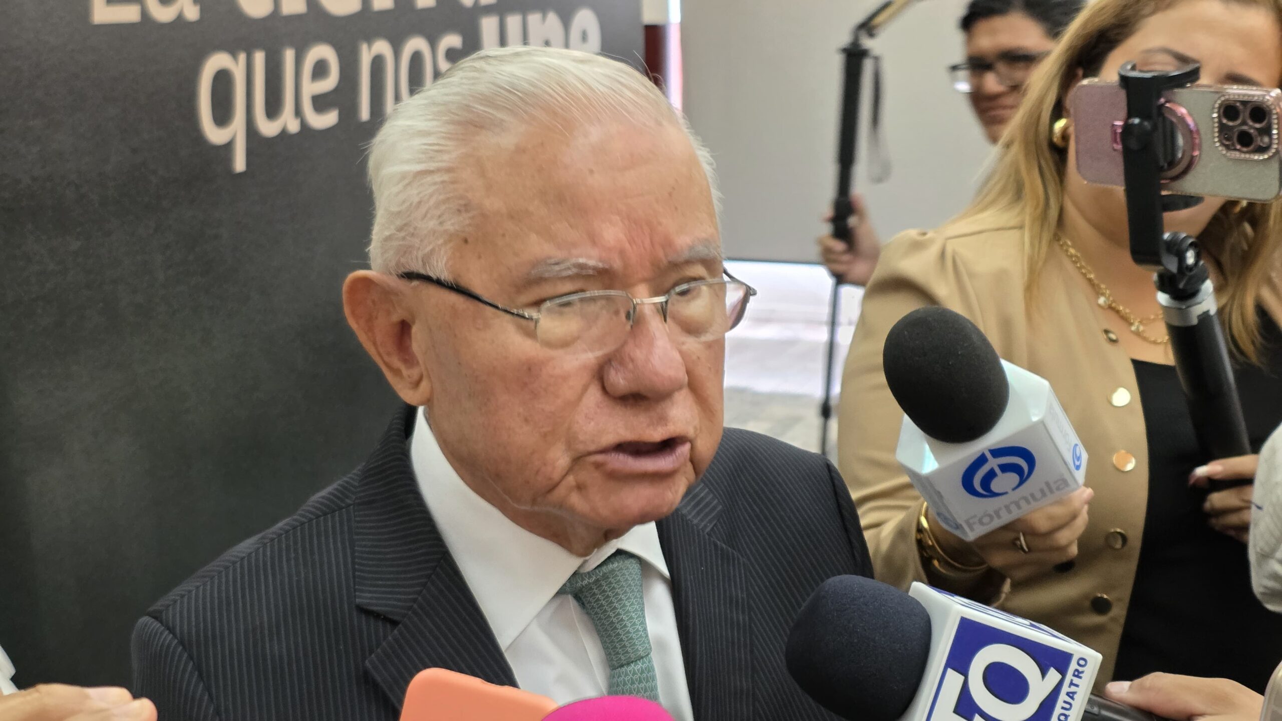 Sin cambios en el gabinete: JSB