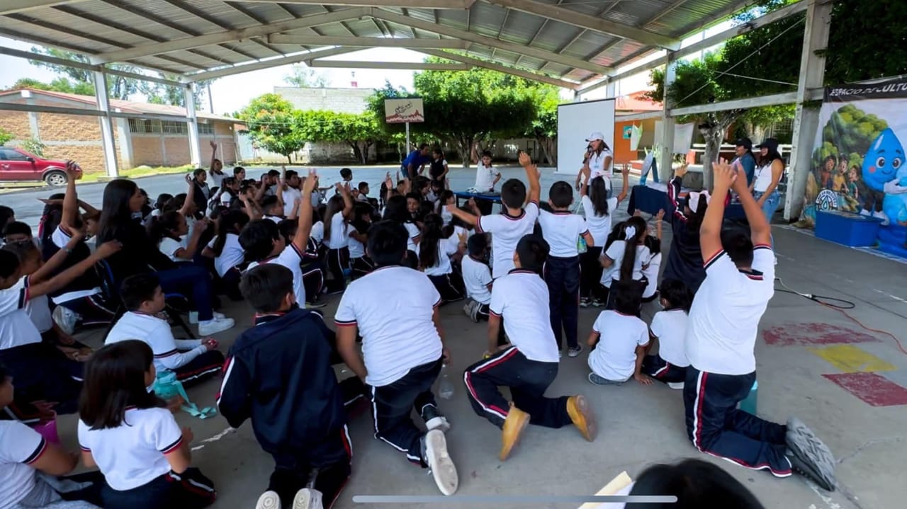 Niños deben de conocer la importancia del cuidado del agua