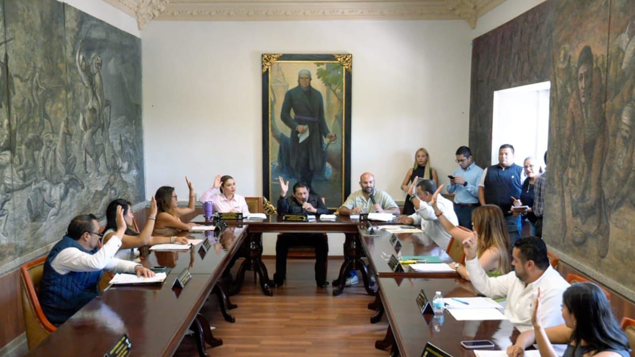 Avala Cabildo de Cuautla Reformas Constitucionales en tope salariales y plazos presupuestales