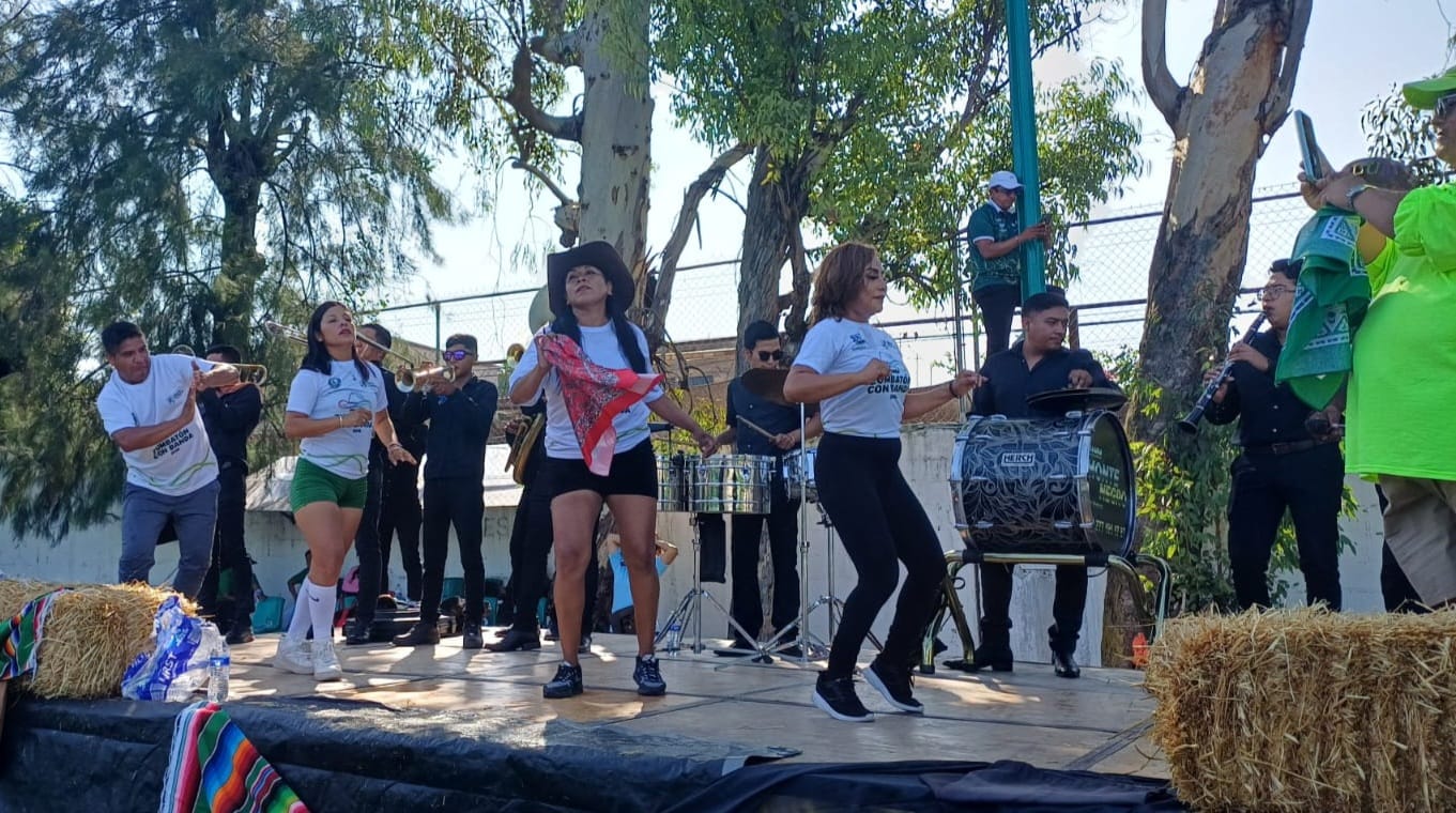 Realizan Zumbatón con Banda en vivo en Emiliano Zapata