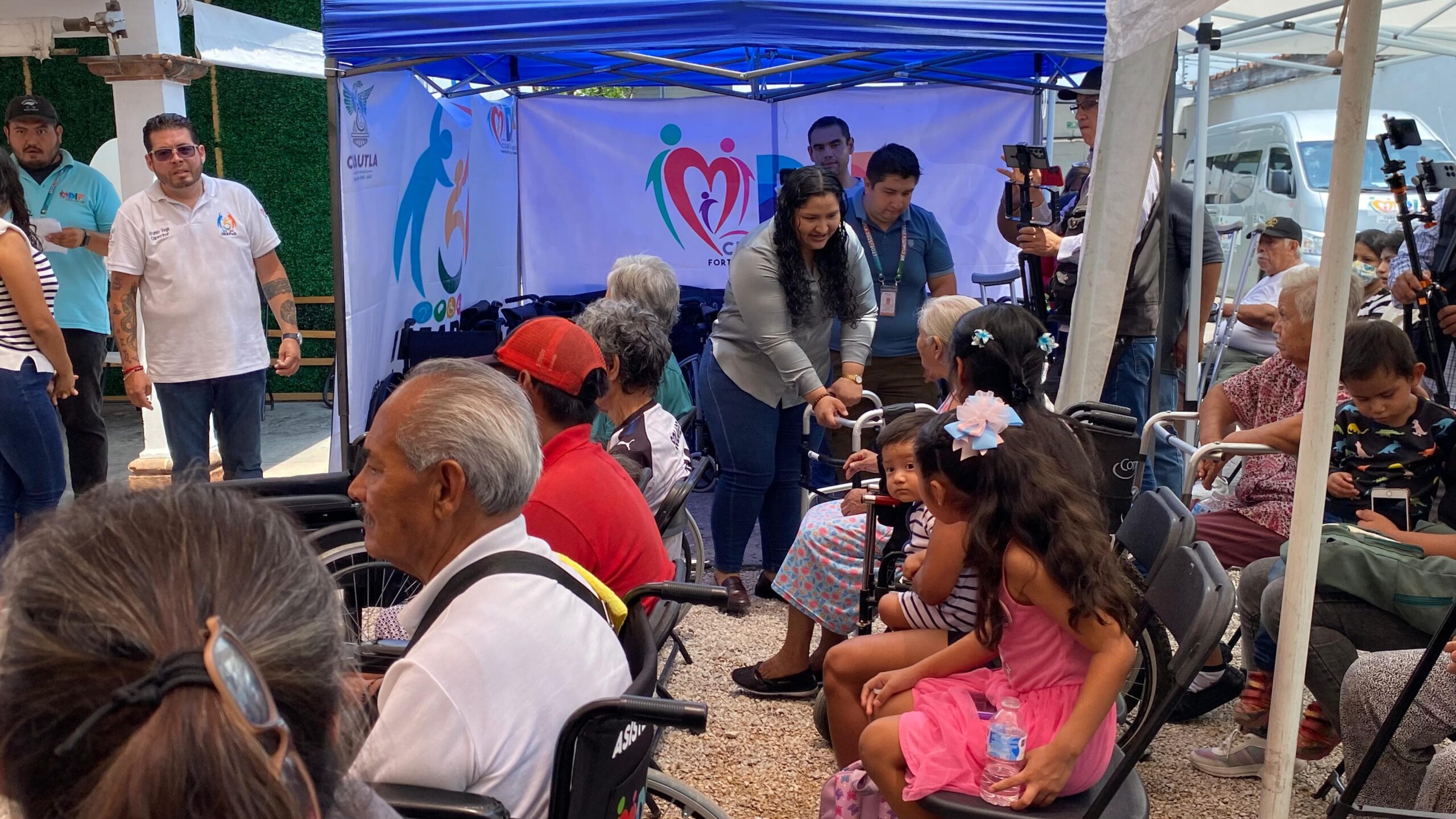 Entrega DIF Cuautla aparatos funcionales a personas con discapacidad