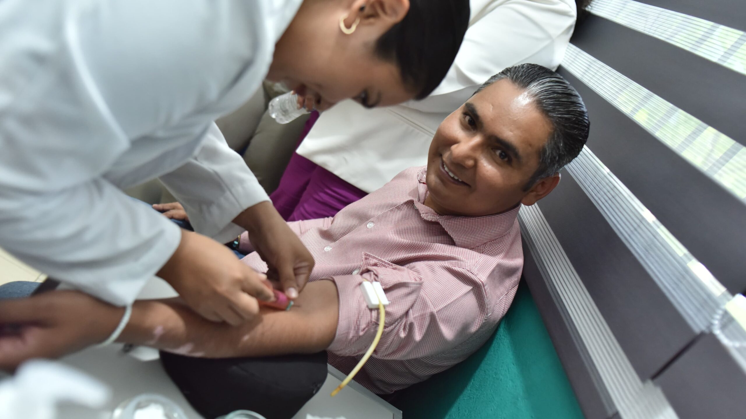 Suma Santos Tavarez análisis clínicos gratuitos a servicios médicos en Emiliano Zapata