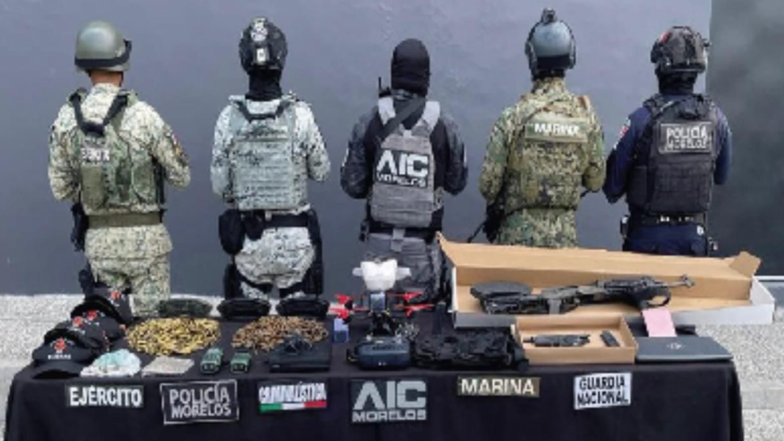 Aseguran arsenal y presuntos explosivos en Jiutepec tras operativo