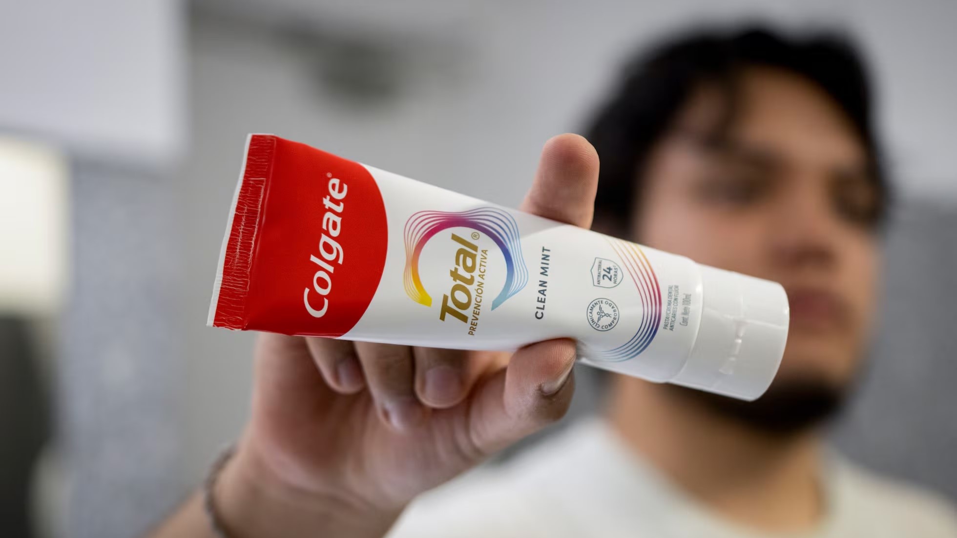 Advierte COPRISEM por uso de pasta dental