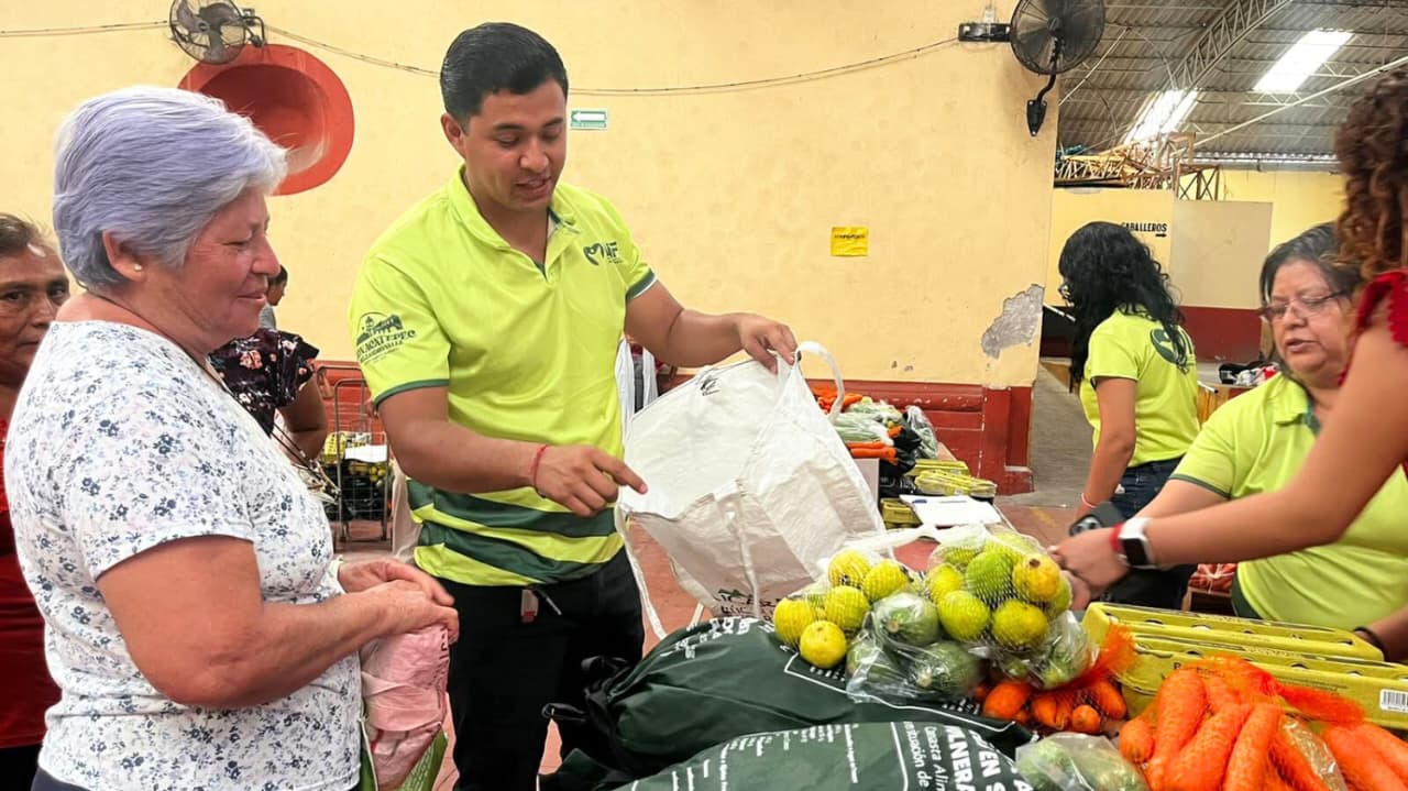Apoya DIF Jonacatepec a familias vulnerables con asistencia alimentaria