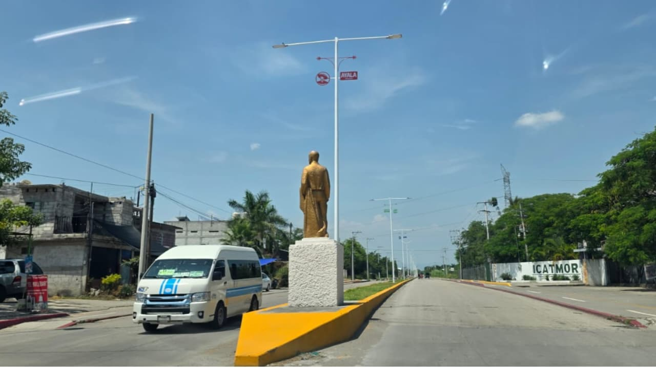 Rehabilitan bulevar de Anenecuilco en Ayala