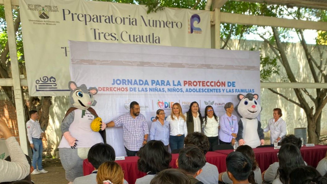 Advierten a estudiantes de la Preparatoria Cuautla sobre violencia en el noviazgo