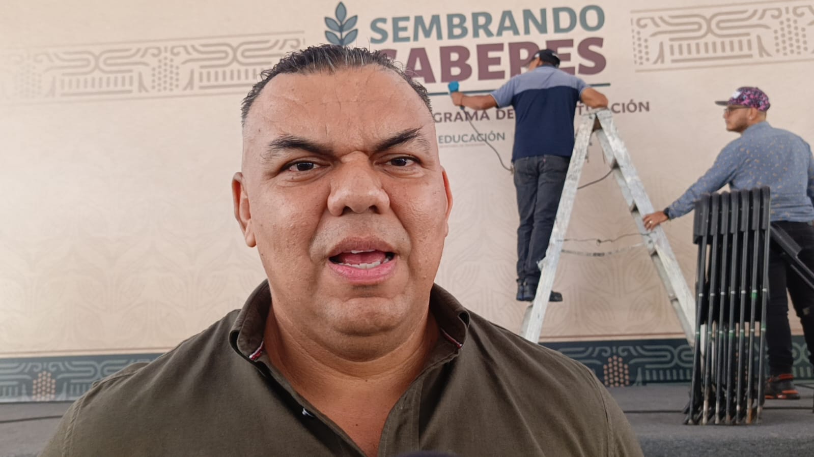 Sólo 198 servidores públicos se han registrado para alfabetizar