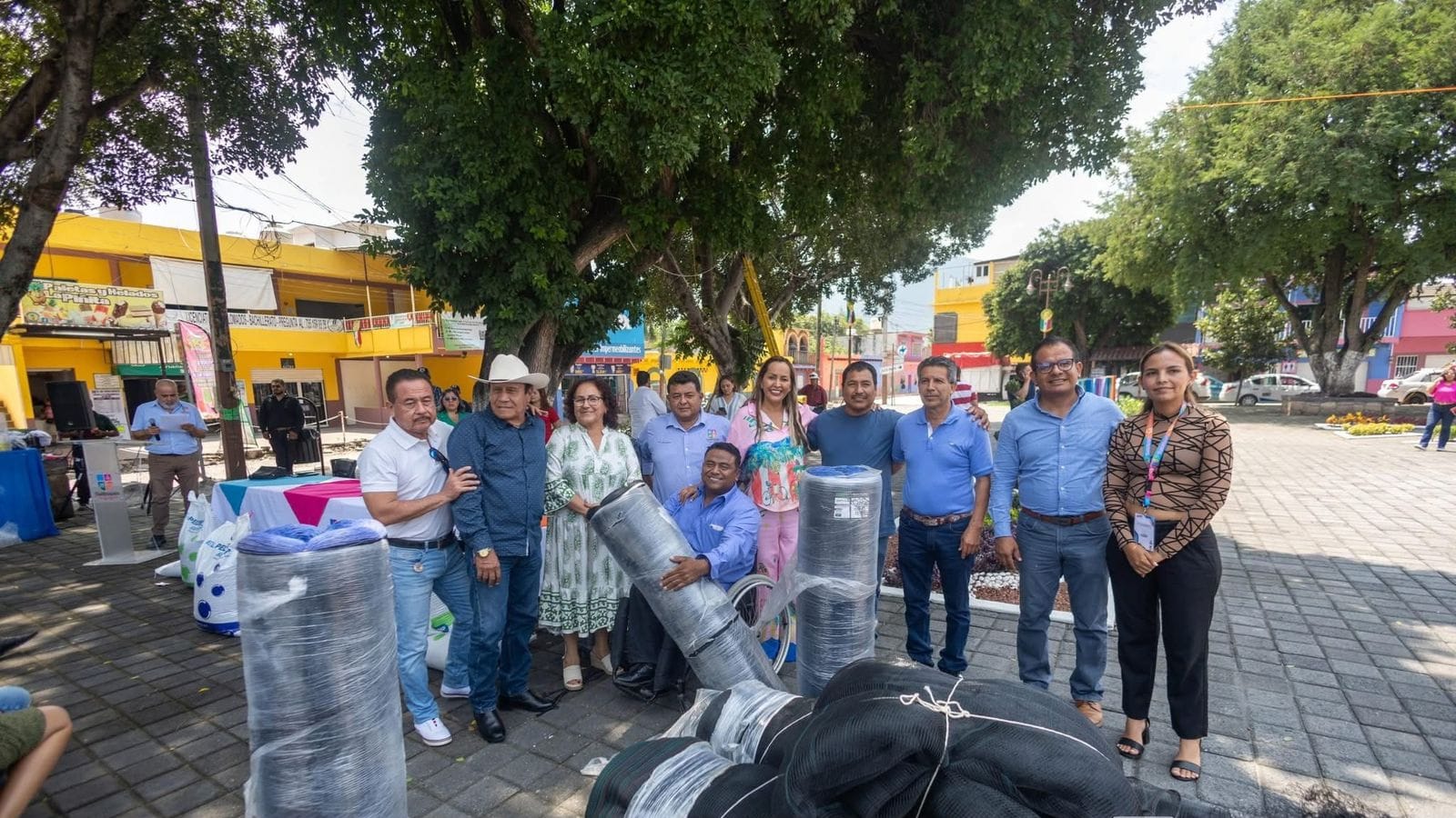 Gobierno de Tlaltizapán entrega apoyos acuícolas por 700 mil pesos